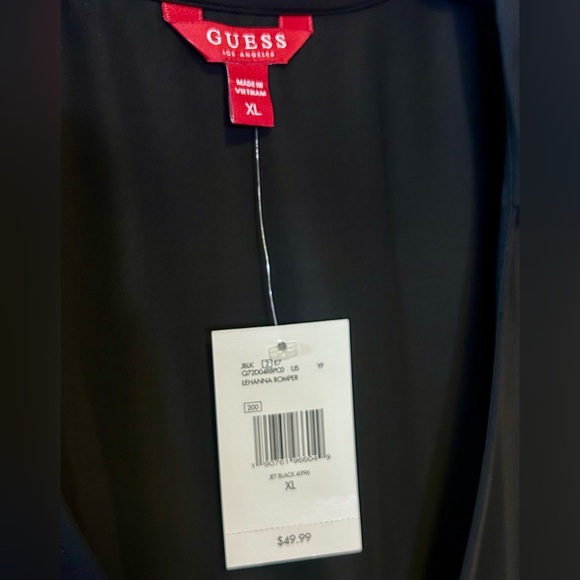 NWT Guess SS Alyssandra Romper - Picture 2 of 4